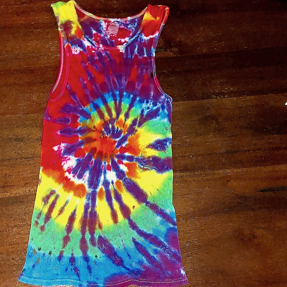 Tye die tank top